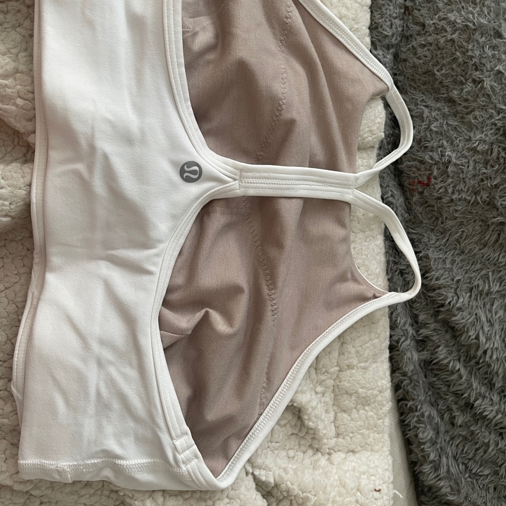 Flow Y High Neck Bra
